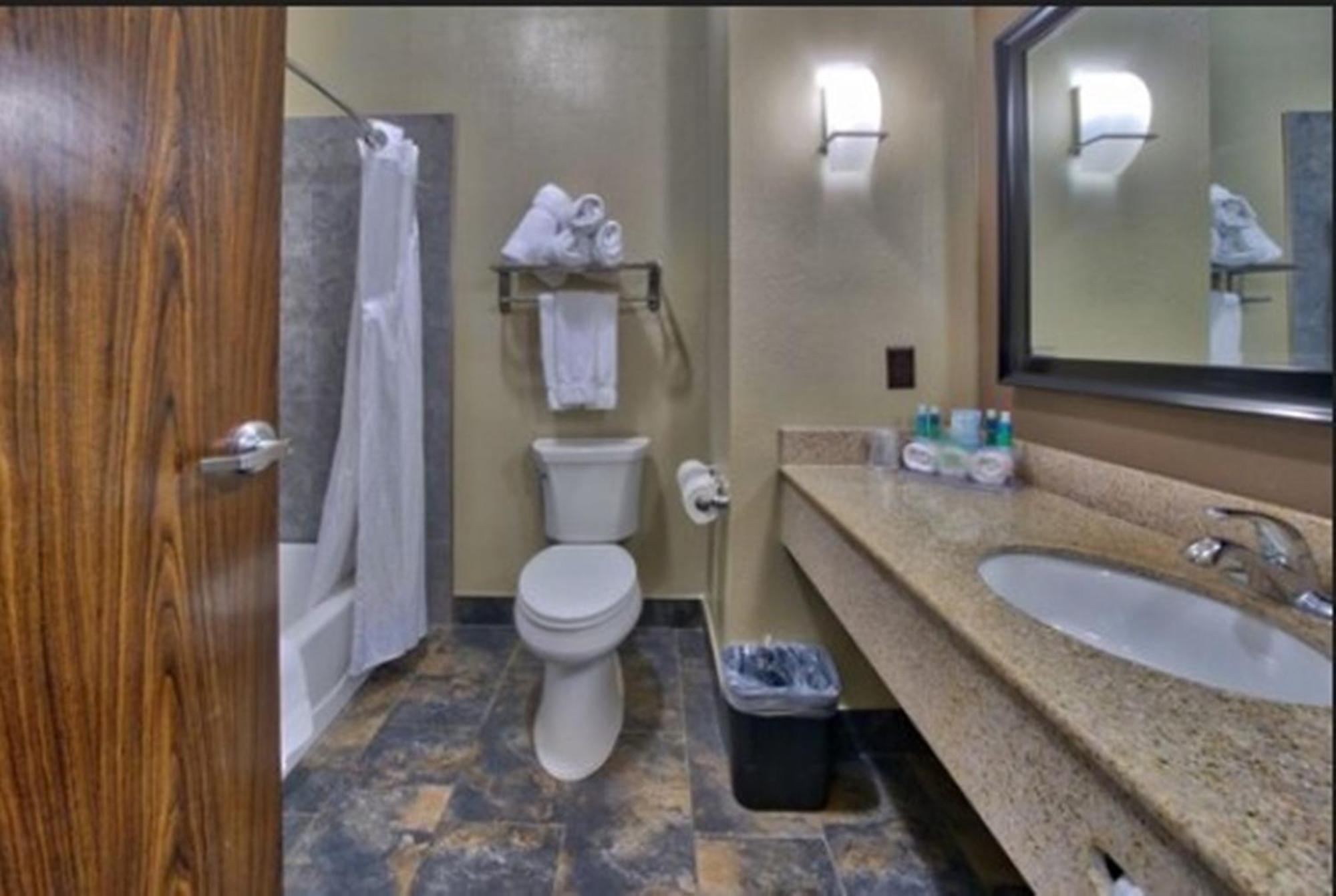 Holiday Inn Express And Suites Lubbock South By Ihg Pokoj fotografie